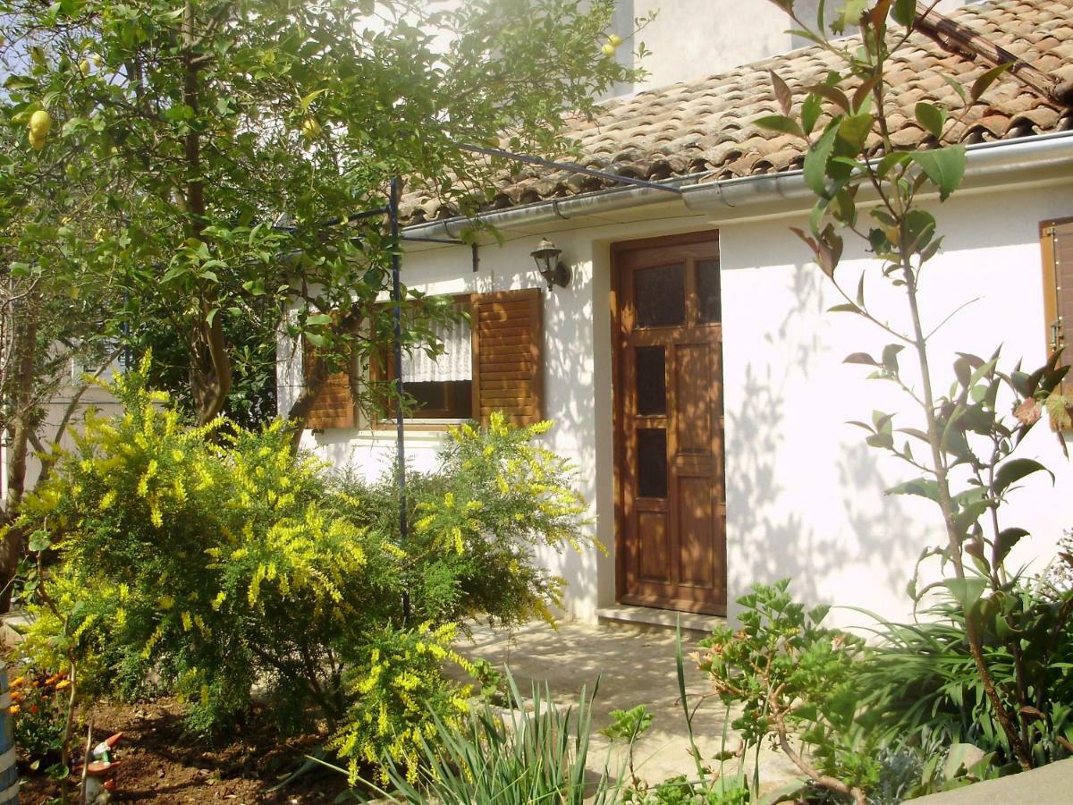 Apartman Kristina And Free Parking Mali Lošinj Екстериор снимка